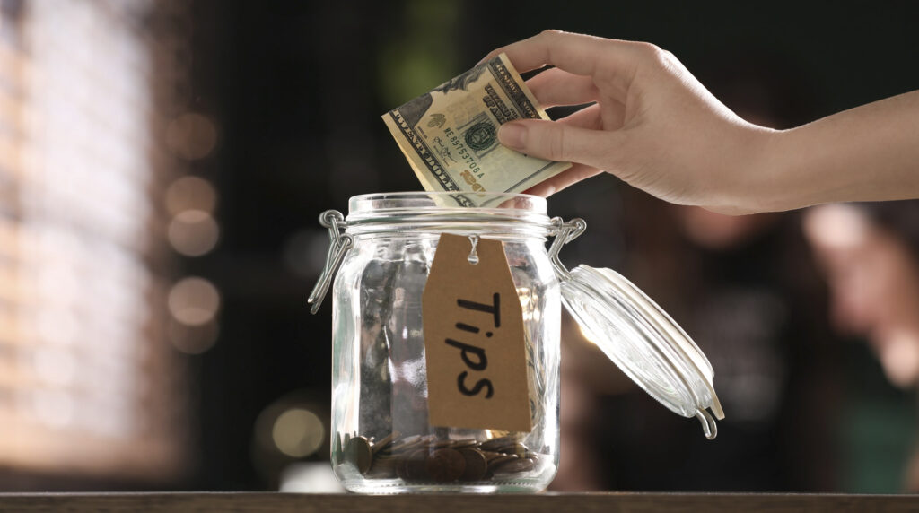 tipping in New York City-Withdraw Money in New York