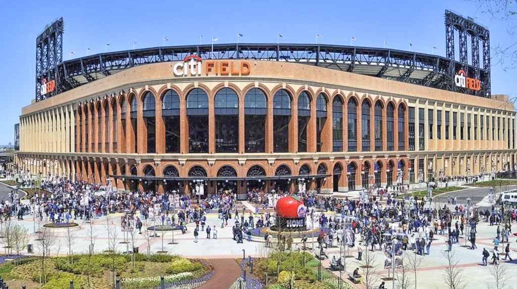 Citi Field-queens