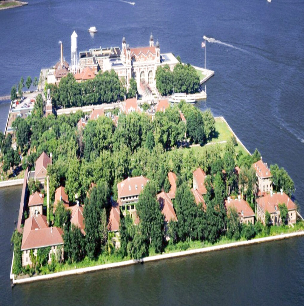 Ellis Island bezoeken Vrijheidsbeeld in New York