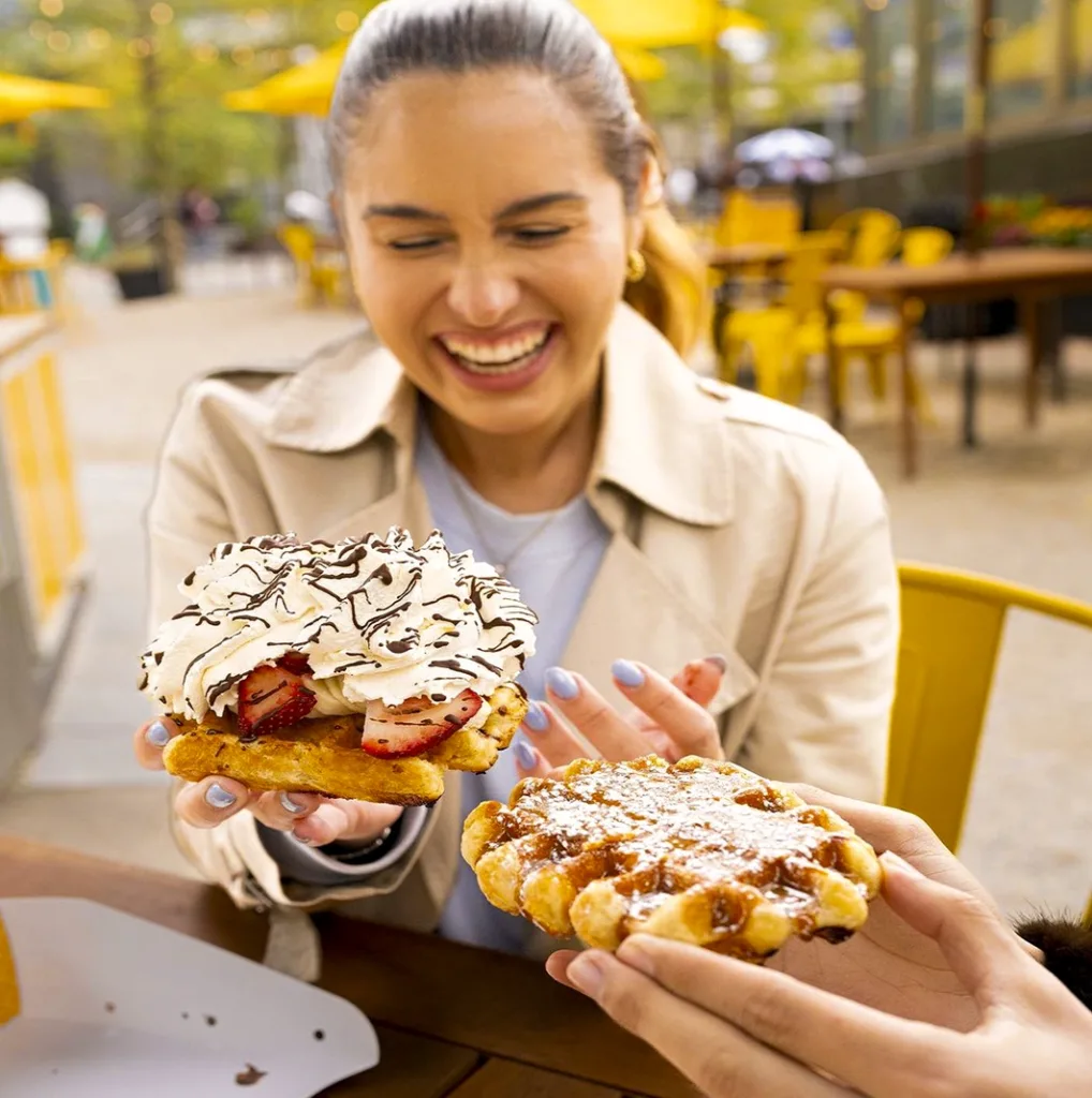 Wafels & Dinges Food truck NY