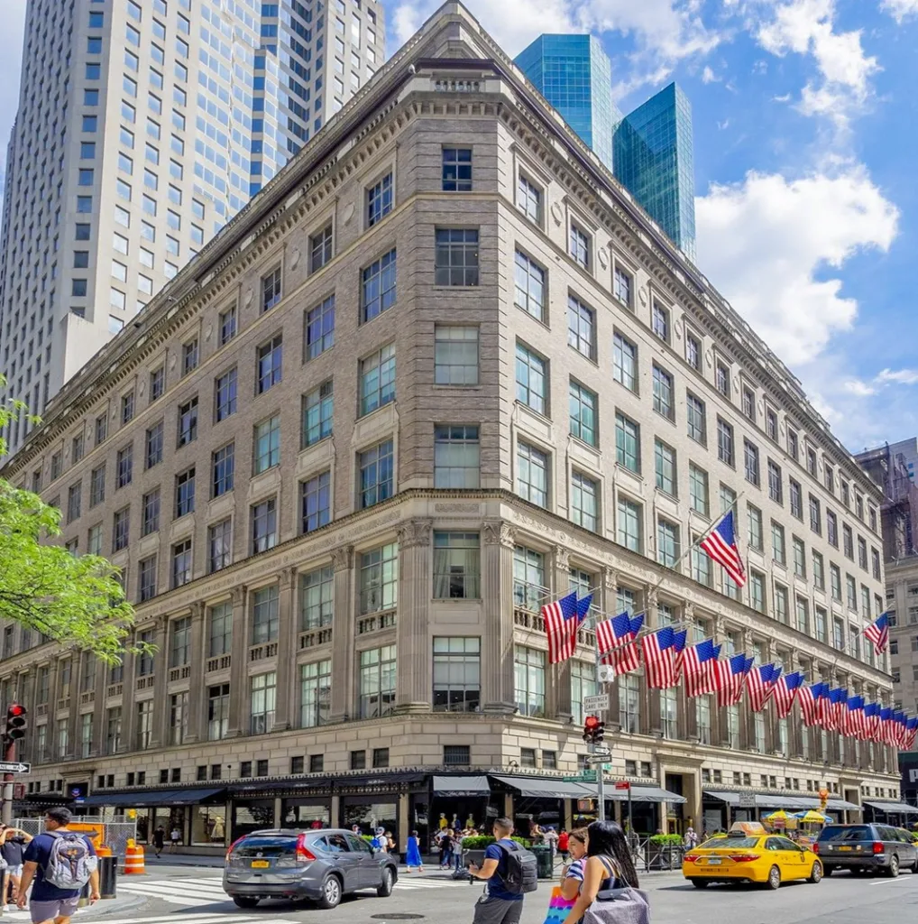 shopping Fifth Avenue