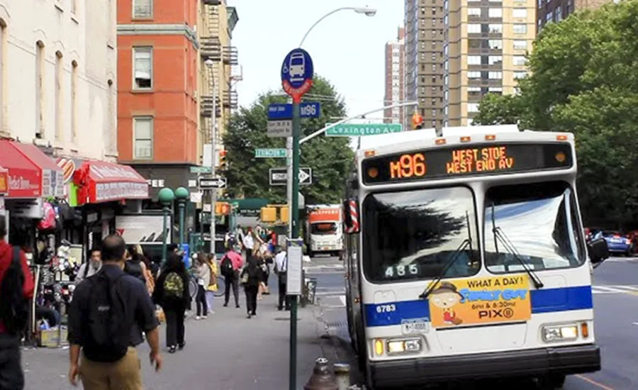 rezien door New York, bus in New York