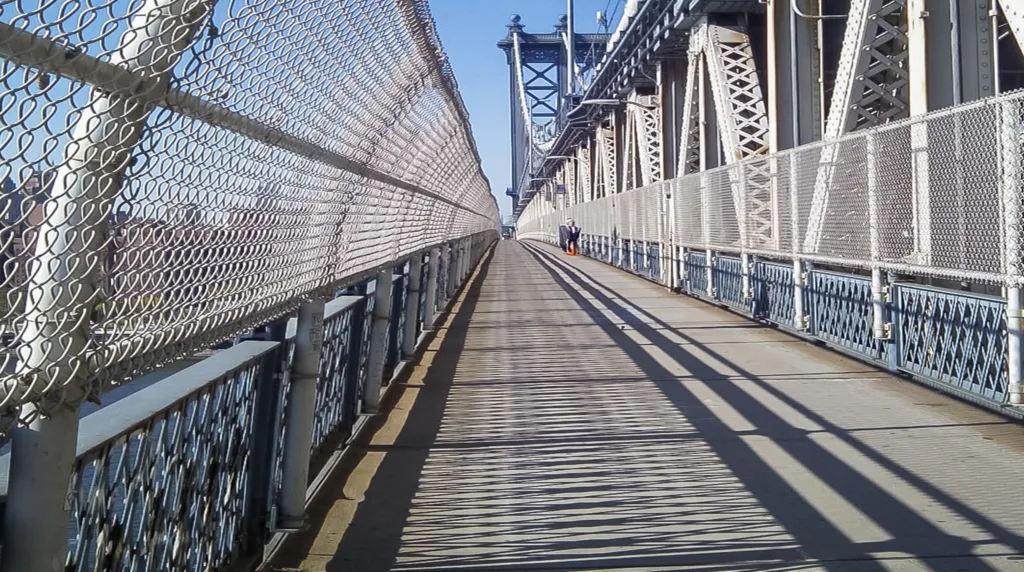 Wandelen over de Manhattan Bridge
